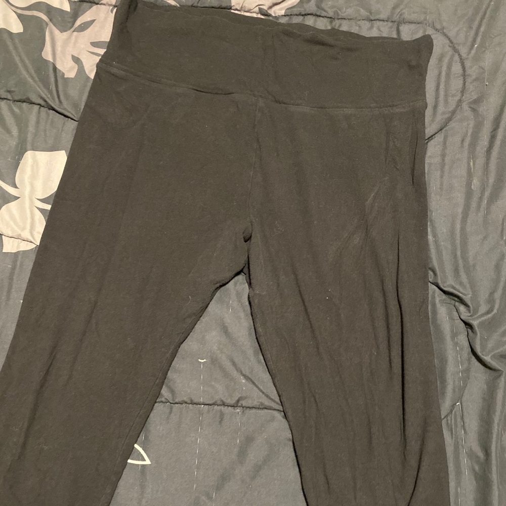 Black Capri leggings size XL